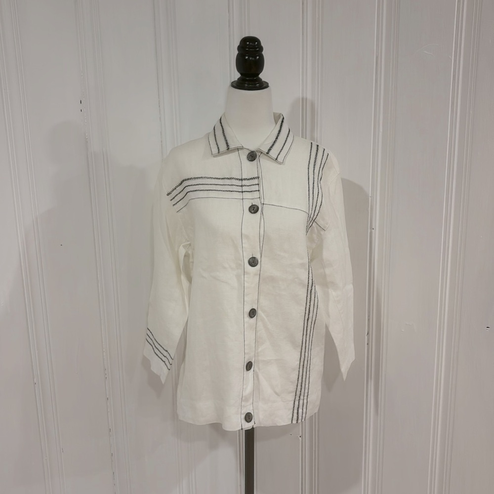 Beautiful thick white linen shirt with black topstitching